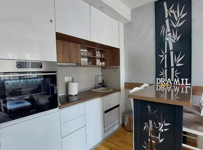 Dramil 아파트 즐라티보